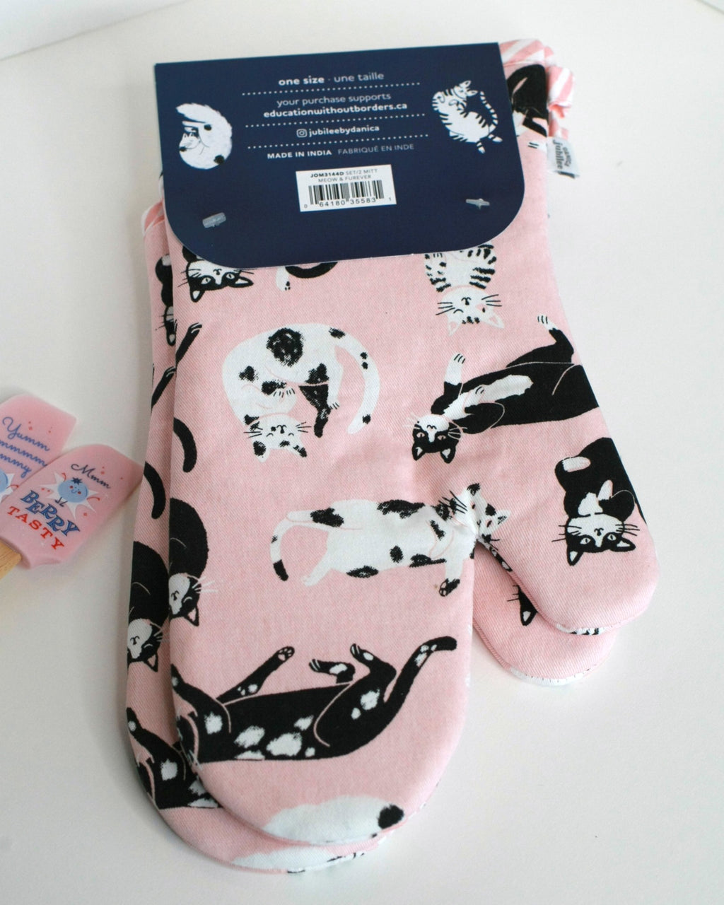 Pink oven mitts with black and white cats - 2 mitts